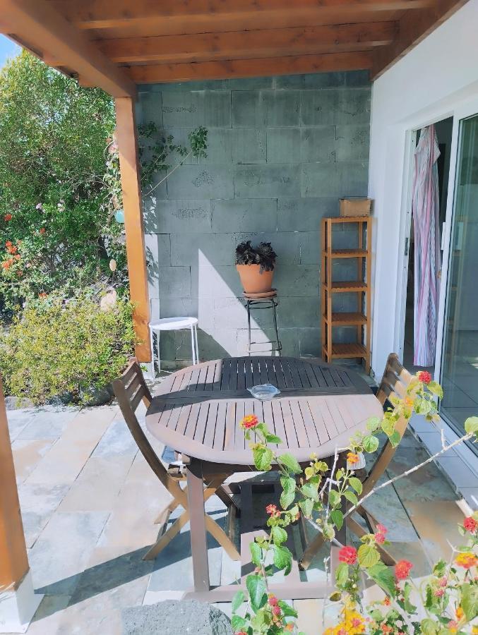 Beautiful small bungalow, amazing views&garden Famara Exterior foto